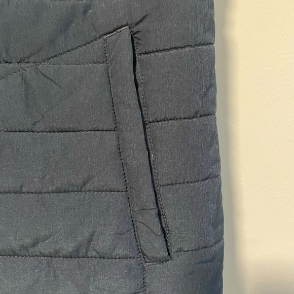 H&M Men's  Navy Padded Puffer Outdoor Vest - Picture 2 of 7